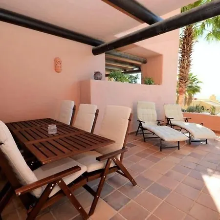 2 Bed La Duquesa With Stunning Sea And Pool Views Манилва