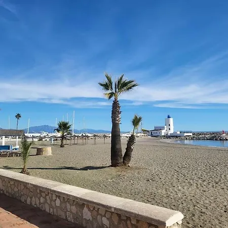 Апартаменты 2 Bed La Duquesa With Stunning Sea And Pool Views *