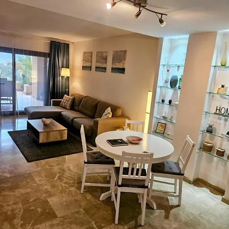 Апартаменты 2 Bed La Duquesa With Stunning Sea And Pool Views