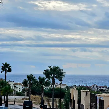 Apartment 2 Bed La Duquesa With Stunning Sea And Pool Views *