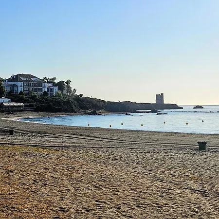 2 Bed La Duquesa With Stunning Sea And Pool Views Апартаменты *